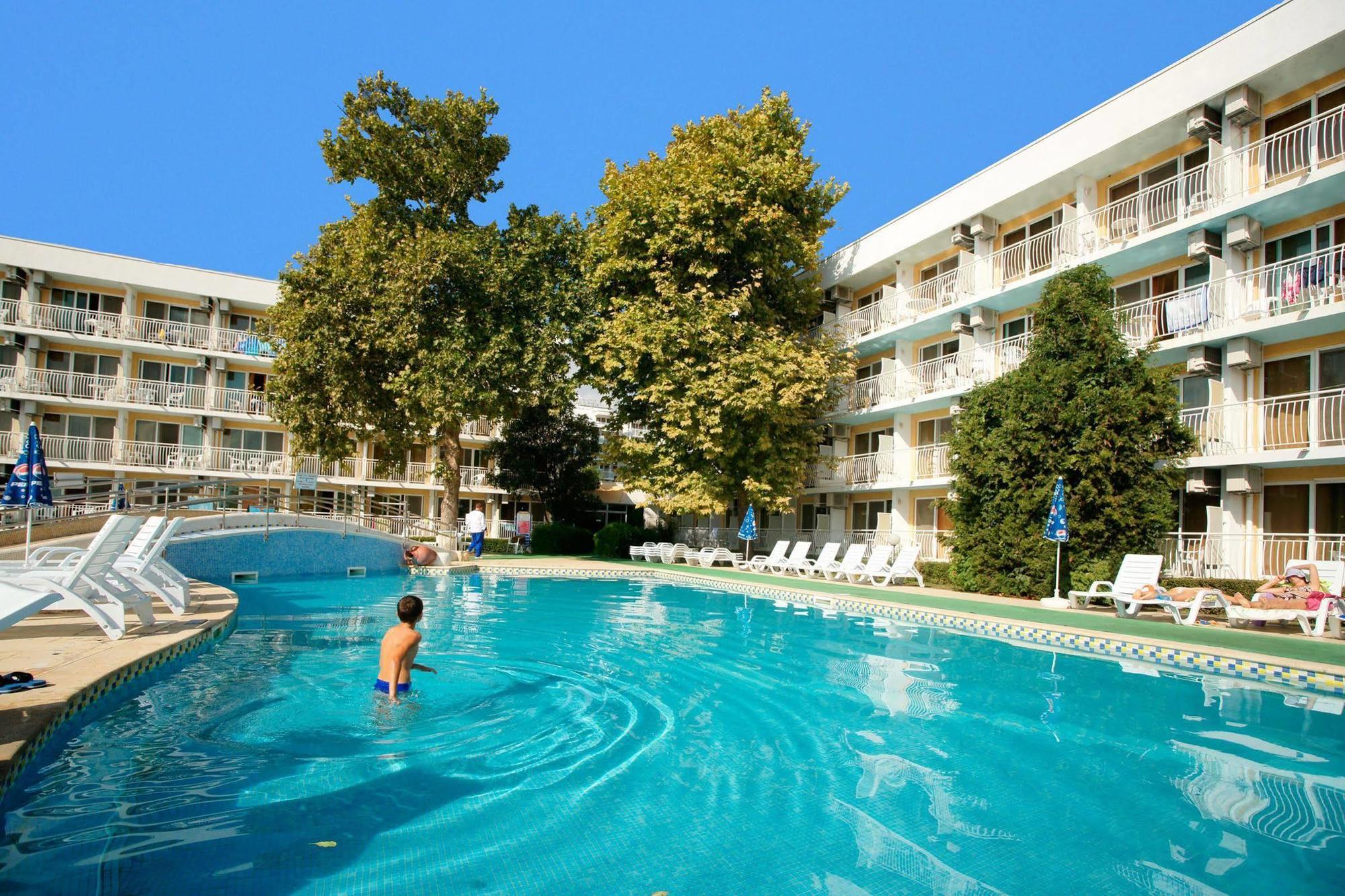 Kaliopa Hotel Albena Kültér fotó