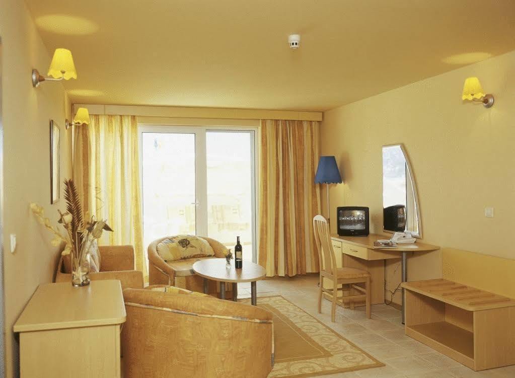 Kaliopa Hotel Albena Kültér fotó